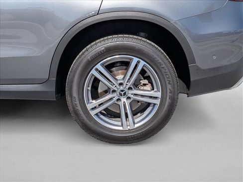 Used 2021 Mercedes-Benz GLC 300 4MATIC image 22