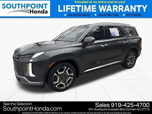 Used 2023 Hyundai Palisade Limited w/ Winter Package image 3