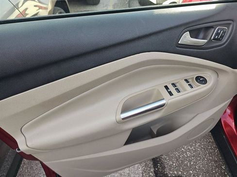 Used 2014 Ford Escape Titanium FWD image 8