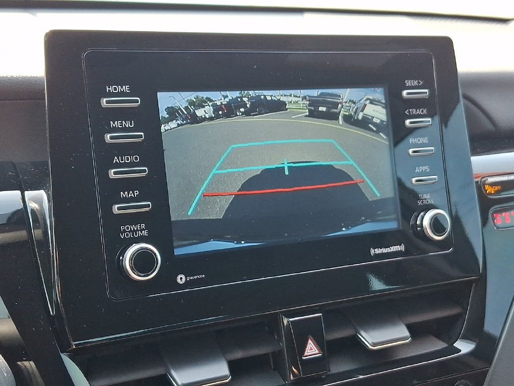 Used 2024 Toyota Camry SE AWD/4WD image 17