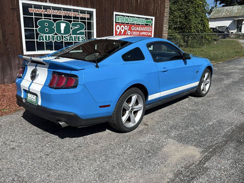 Used 2010 Ford Mustang GT RWD image 8