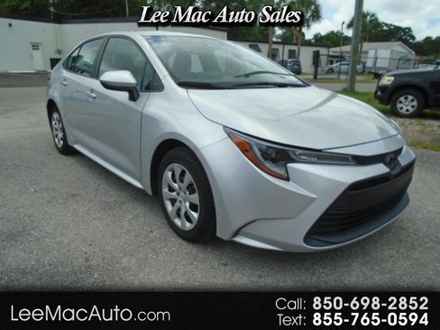 Used 2024 Toyota Corolla LE FWD image 1