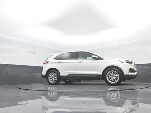 Certified 2024 Ford Edge SEL w/ Convenience Package AWD/4WD image 33