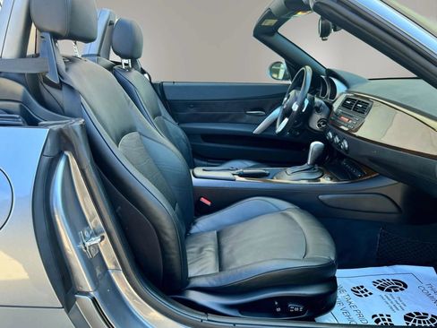 Used 2008 BMW Z4 3.0si RWD image 21