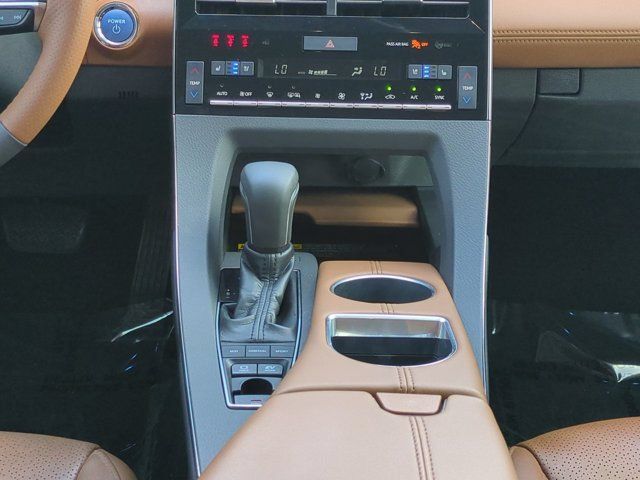 Used 2019 Toyota Avalon Limited FWD image 18