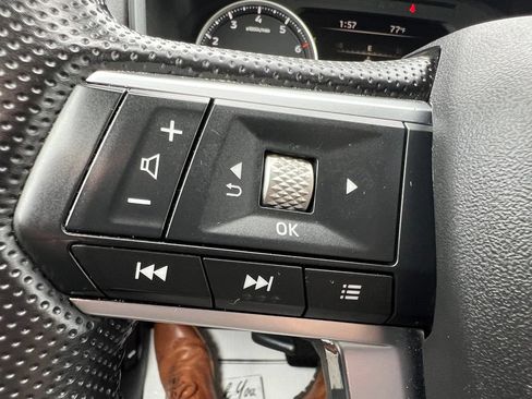 Used 2025 Mitsubishi Outlander SE AWD/4WD image 44