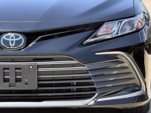 Used 2022 Toyota Camry LE FWD image 8