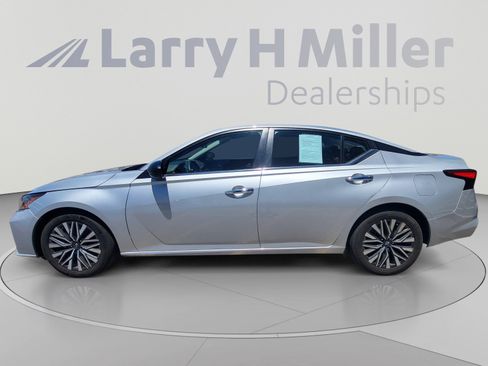 Used 2024 Nissan Altima 2.5 SV FWD image 28
