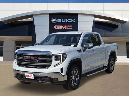 Certified 2024 GMC Sierra 1500 SLT AWD/4WD image 3