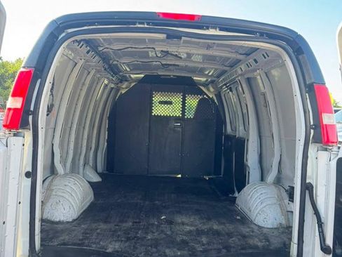 Used 2019 Chevrolet Express 2500 w/ Driver Convenience Package RWD image 17