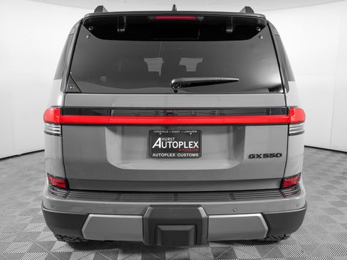 Used 2024 Lexus GX 550 image 7