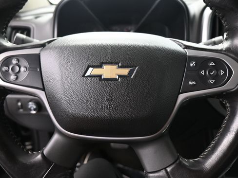 Used 2018 Chevrolet Colorado LT w/ LT Convenience Package image 16