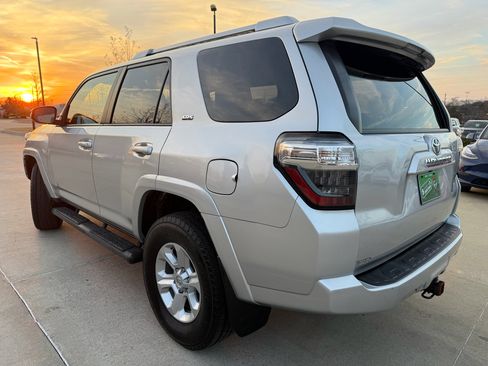 Used 2018 Toyota 4Runner SR5 image 6