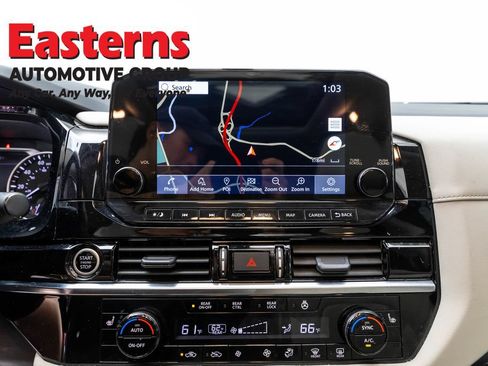Used 2023 Nissan Pathfinder SL w/ SL Premium Package AWD/4WD image 12