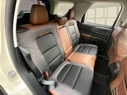 Used 2024 Ford Bronco Sport Outer Banks w/ Tech Package image 25