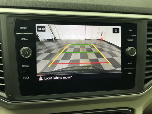 Used 2021 Volkswagen Atlas SE image 5