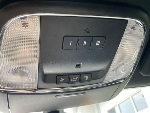 Used 2021 Jeep Grand Cherokee Laredo X RWD image 17
