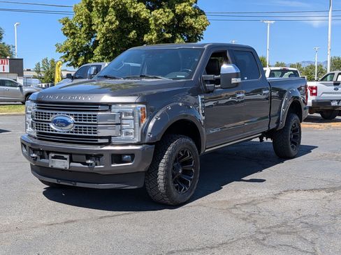 Used 2018 Ford F350 Platinum w/ Platinum Ultimate Package AWD/4WD image 10