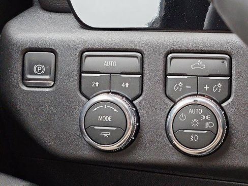 New 2026 GMC Sierra 1500 Elevation image 19