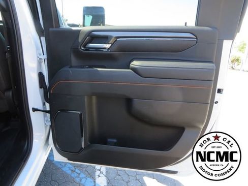 Used 2025 GMC Sierra 2500 AT4 AWD/4WD image 54