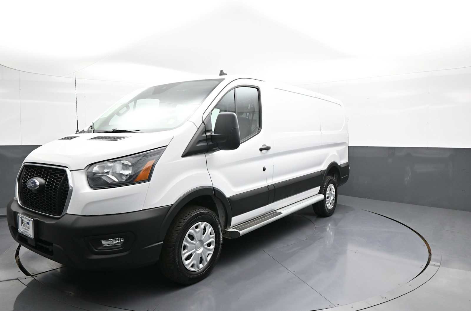 Used 2025 Ford Transit 250 Low Roof w/ Exterior Upgrade Package RWD image 10