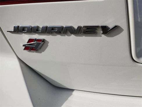 Used 2018 Dodge Journey Crossroad image 30