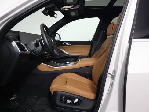 Certified 2026 BMW X5 sDrive40i w/ Climate Comfort Package RWD image 10