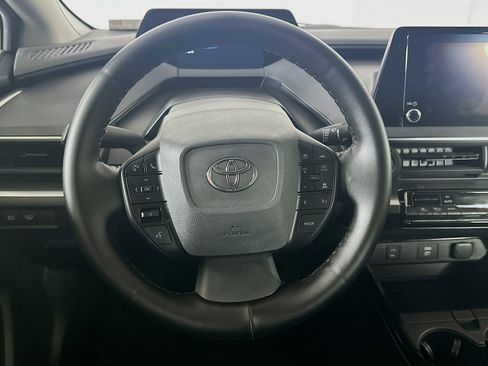 Used 2023 Toyota Prius LE image 18