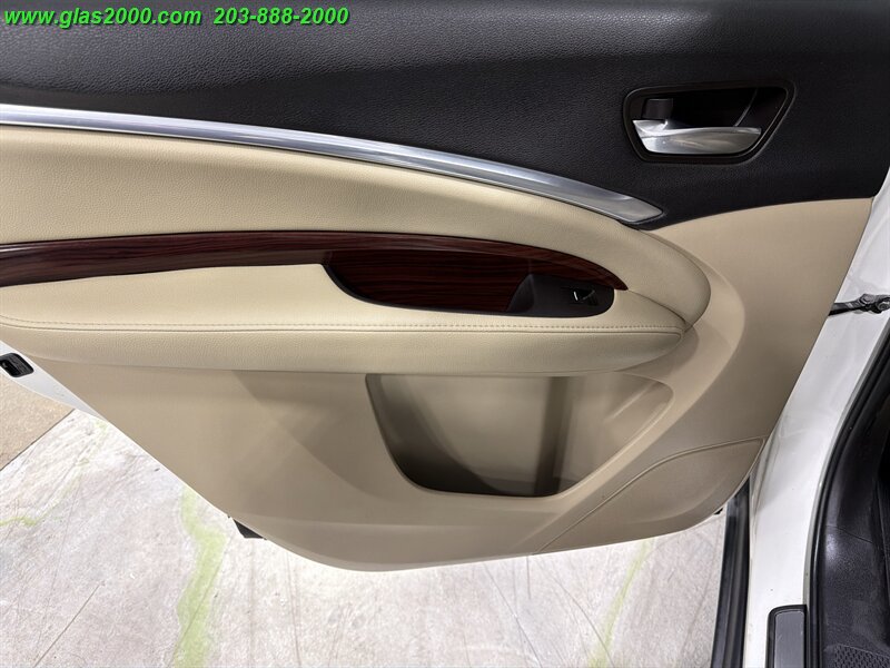 Used 2015 Acura MDX w/ Technology Package AWD/4WD image 28
