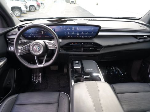 Used 2025 Buick Enclave Sport Touring AWD/4WD image 25