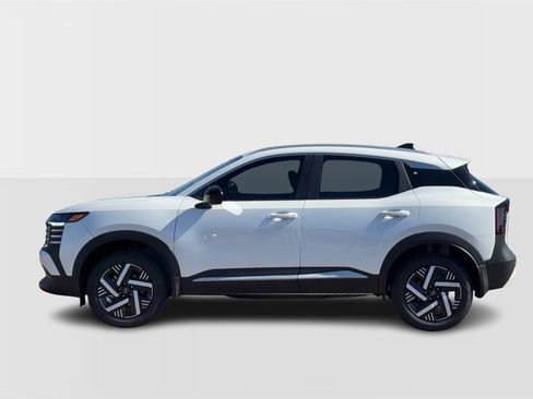 New 2026 Nissan Kicks SV image 2
