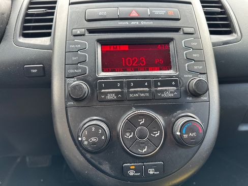 Used 2012 Kia Soul + image 15