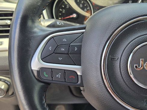 Used 2018 Jeep Compass Latitude w/ Popular Equipment Group FWD image 22