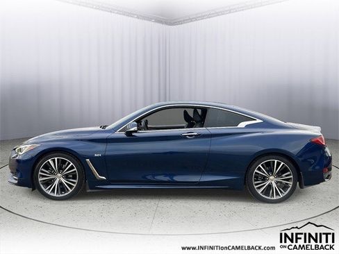 Used 2019 INFINITI Q60 3.0t Luxe w/ Essential Package image 3