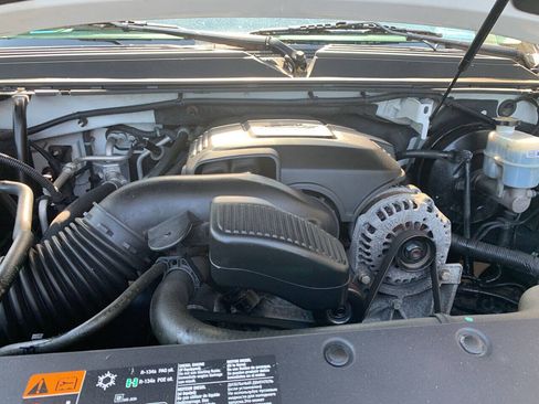 Used 2013 Chevrolet Tahoe LT AWD/4WD image 21