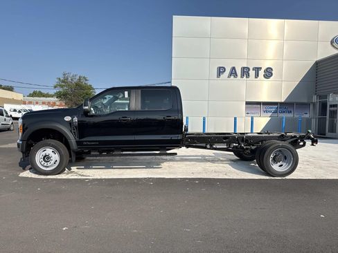 New 2026 Ford F550 4x4 Crew Cab image 6
