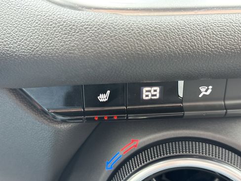 Used 2023 Chevrolet Blazer LT w/ Convenience Package image 22