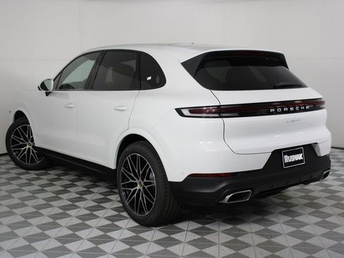 New 2026 Porsche Cayenne image 3