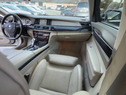 Used 2009 BMW 750Li image 37