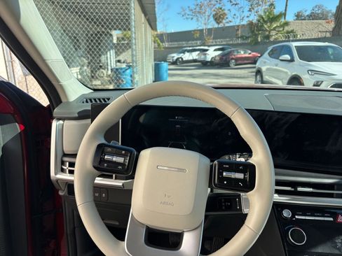 Used 2025 Hyundai Santa Fe SEL image 37