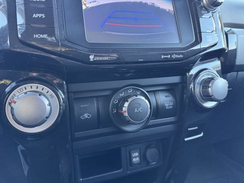 Used 2019 Toyota 4Runner TRD Off-Road Premium image 26