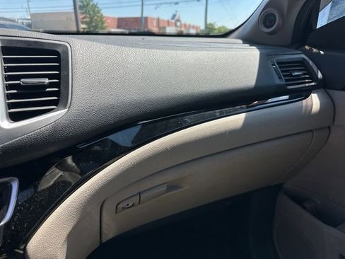 Used 2016 Honda Pilot Touring image 22