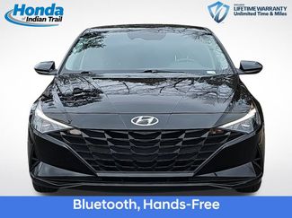 Used 2023 Hyundai Elantra SE video 2