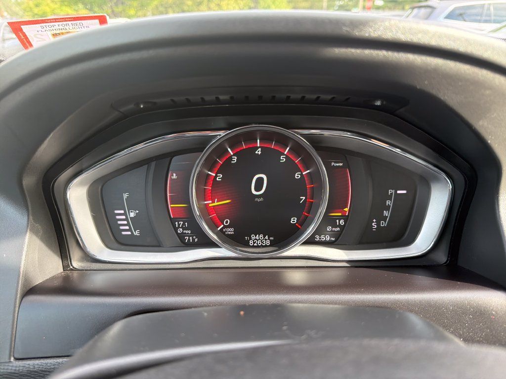 Used 2017 Volvo XC60 T6 Inscription w/ Preferred Option Package AWD/4WD image 19