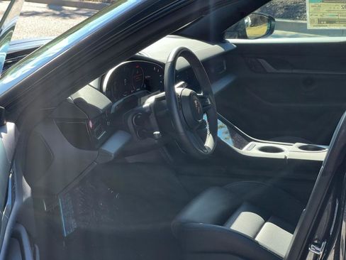 New 2025 Porsche Taycan image 4