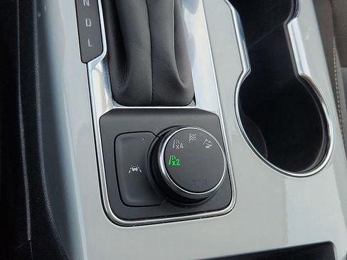 Used 2025 Chevrolet Blazer LT AWD/4WD image 15