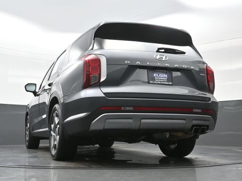 Certified 2023 Hyundai Palisade SEL w/ Winter Package AWD/4WD image 31