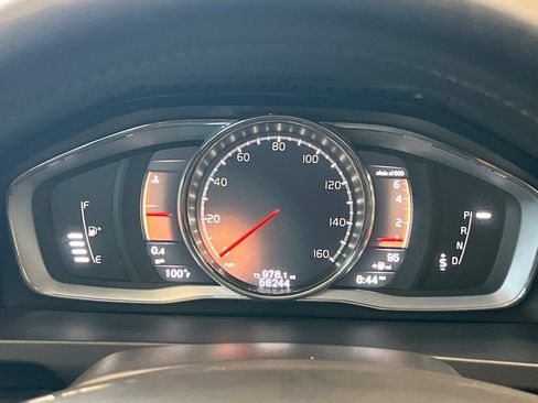 Used 2018 Volvo V60 T5 Cross Country AWD/4WD image 24