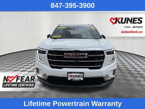 Used 2024 GMC Acadia Elevation image 2