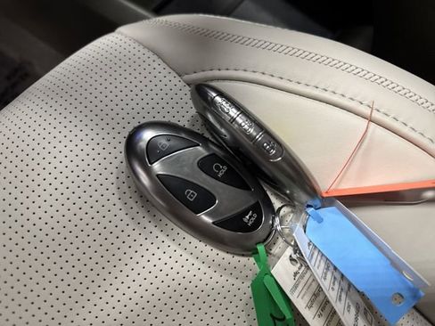 Used 2025 Hyundai Santa Fe Calligraphy image 30